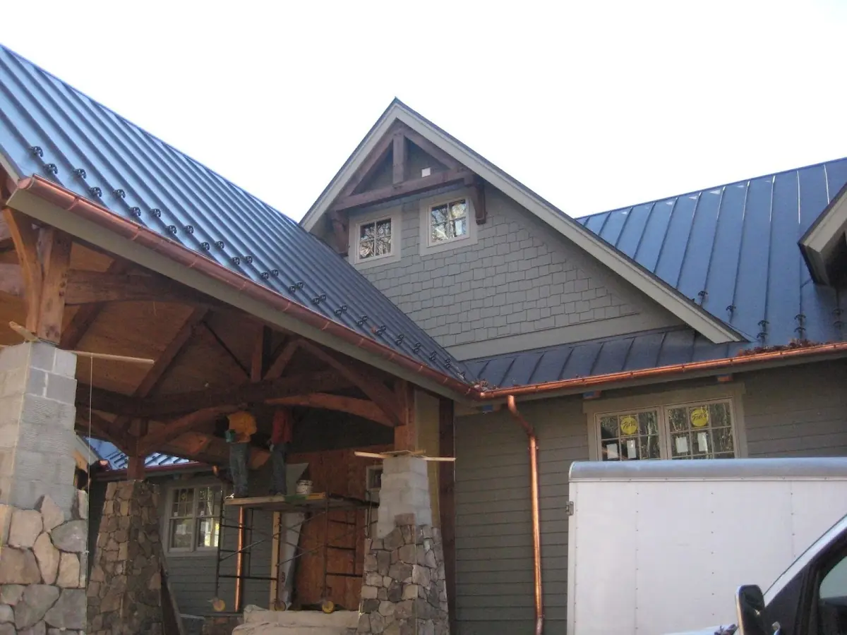 Craftsman Roofing team delivering quality roofing work in Oregonia